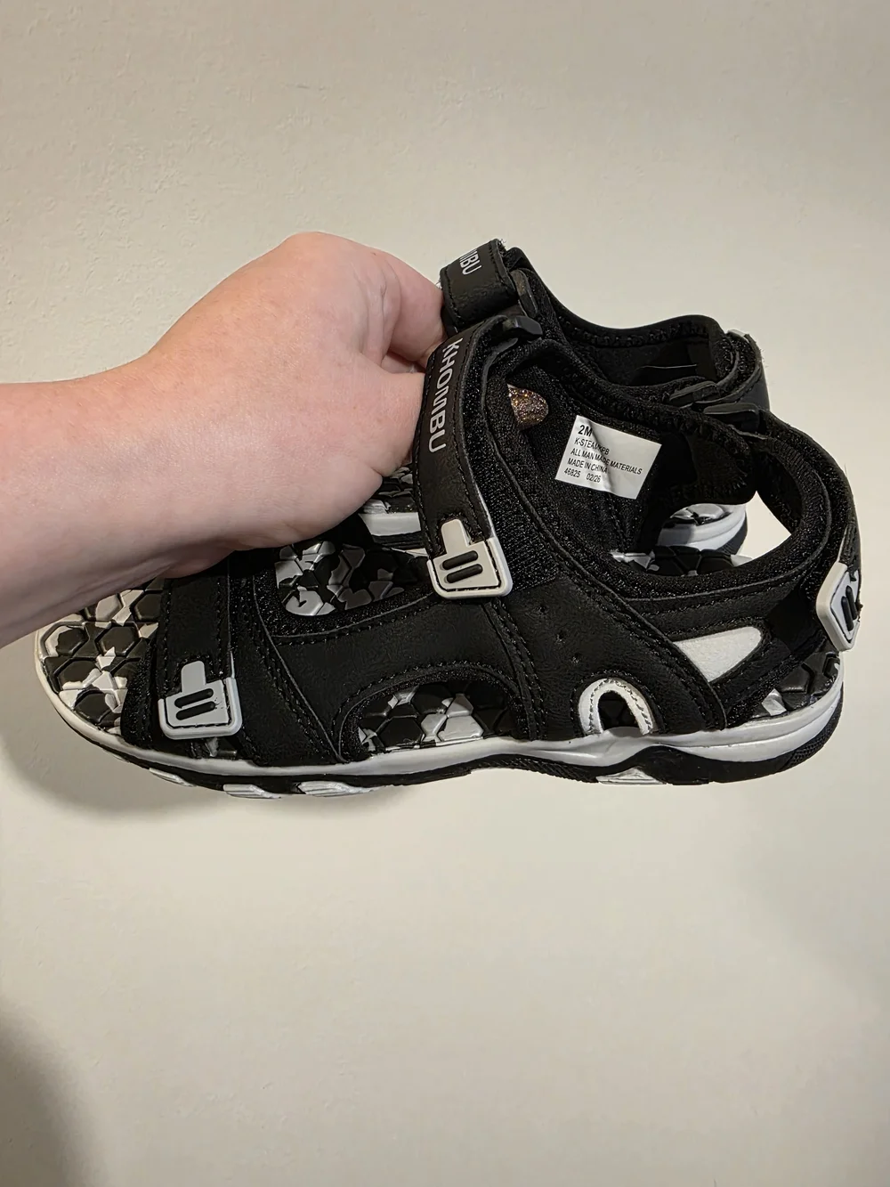Khombu Kids Sport Sandals - Black & White Camo Sole - Sz 2M - NWOT